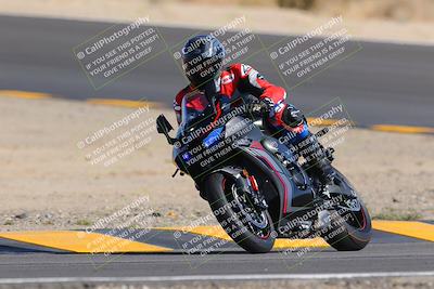 media/Oct-08-2022-SoCal Trackdays (Sat) [[1fc3beec89]]/Turn 10 (945am)/